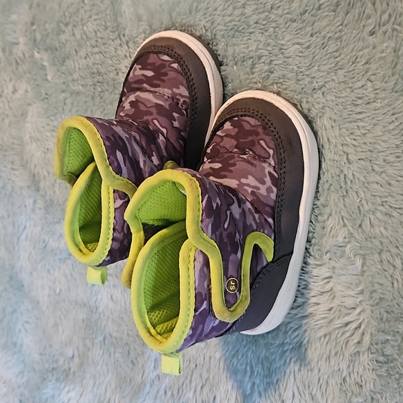 Toddler Stride Rite Surprize Boots - Picture 3 of 6